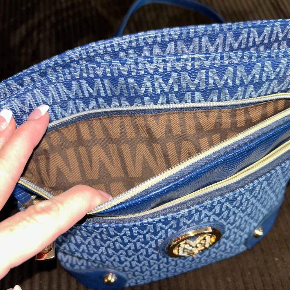 MKF Collection Milan Blue M Logo Double Zip Crossbody Bag - Picture 4 of 5